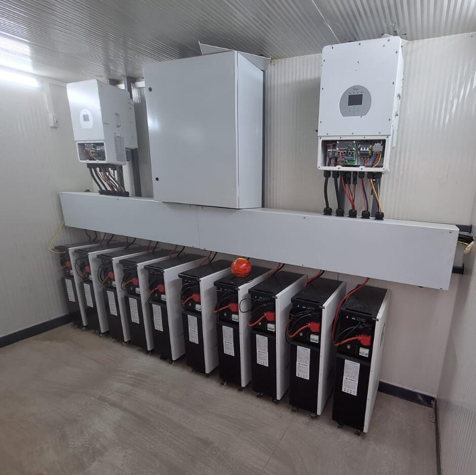 Batería Suness LiFePO4 con inversor Deye Batería Suness LiFePO4 con inversor Deye