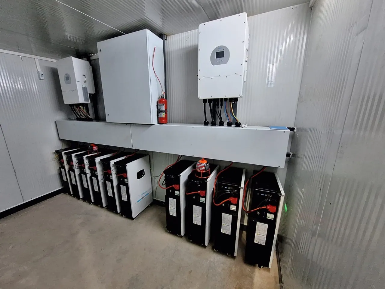 Sistemas de almacenamiento de energ&iacute;a de 150 KWH en Irak